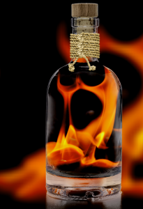 Brand Feuer entfacht Zündung gezündet brennen drauf sein
